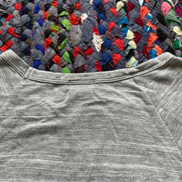 Y2K Wet Seal Gray Mustache Knit Shirt Raglan Sleeve Juniors Size XS 2010s Casual - Picture 11 of 16